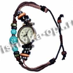 Женские часы - браслет кожзам с бусинами (1шт) цвет:цветной